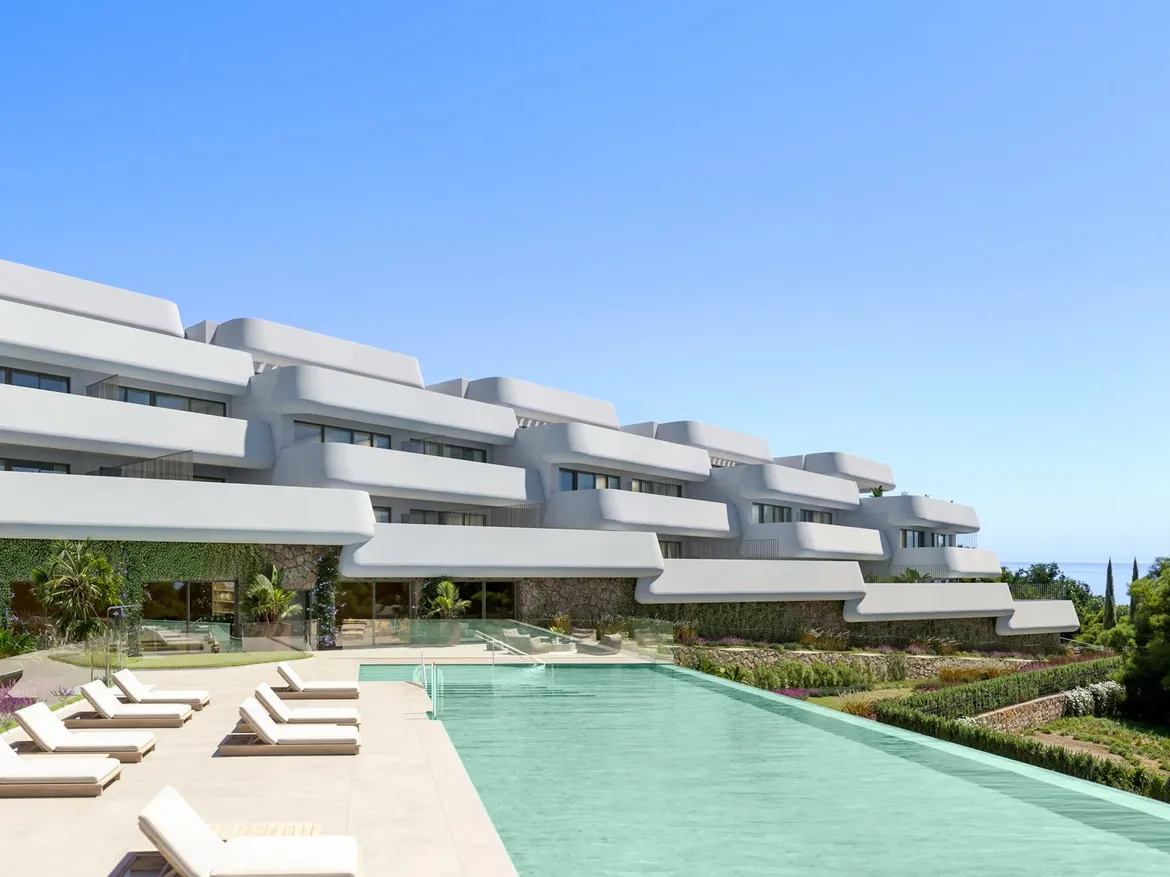 Skye Casares Golf | COSTALIA